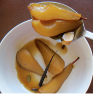 Spiked Chai Poached Pears – vomFASS Madison University Avenue