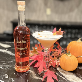 Blood Orange Martini – vomFASS Madison University Avenue