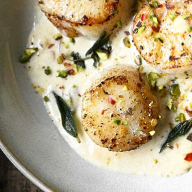 Scallops with Creamy White Wine Sauce